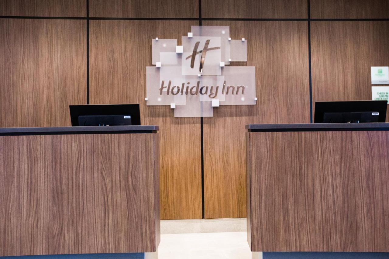 Holiday Inn Hotel & Suites Calgary South - Conference Ctr By Ihg 3*