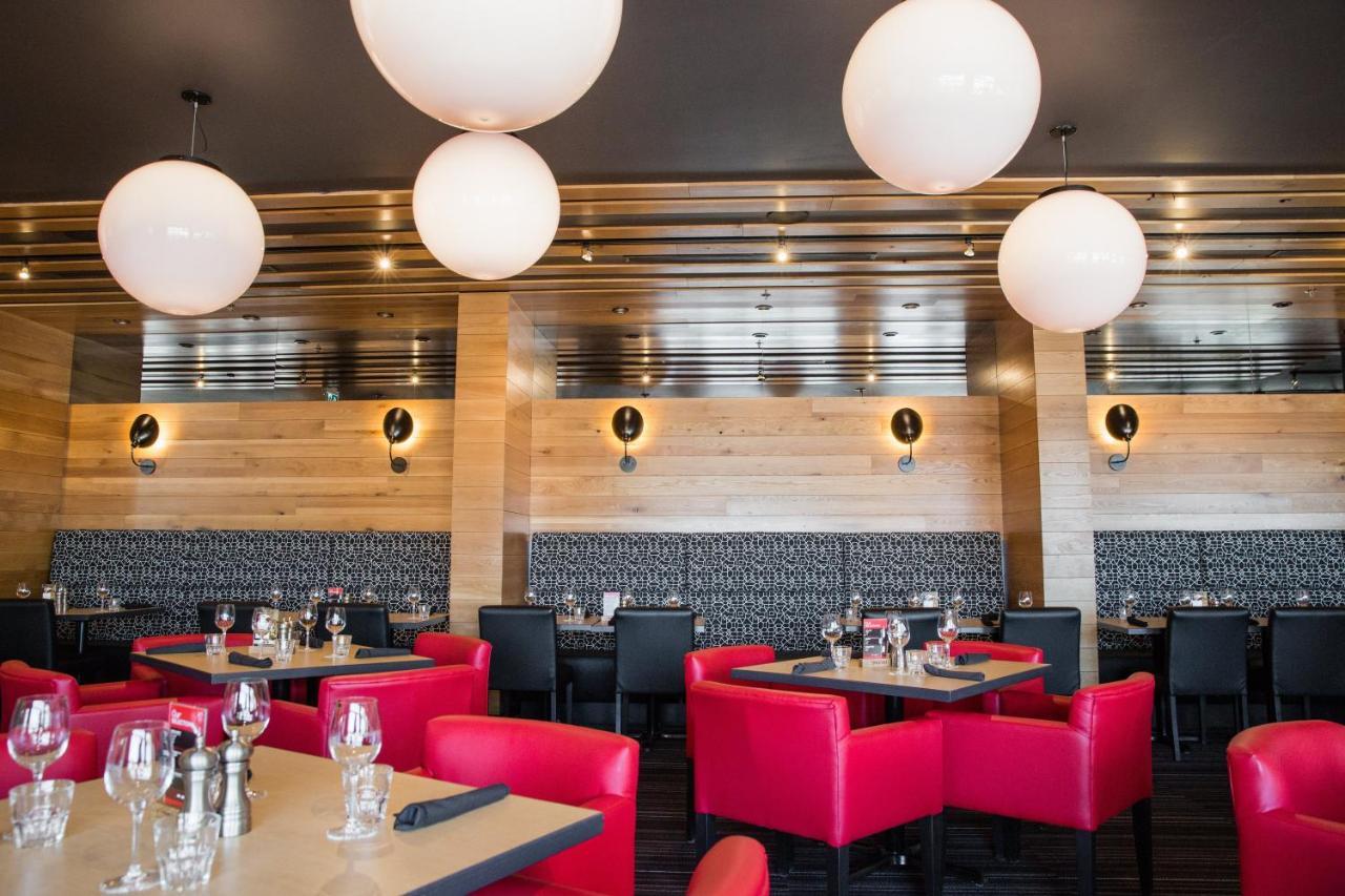 Holiday Inn Hotel & Suites Calgary South - Conference Ctr By Ihg 3*